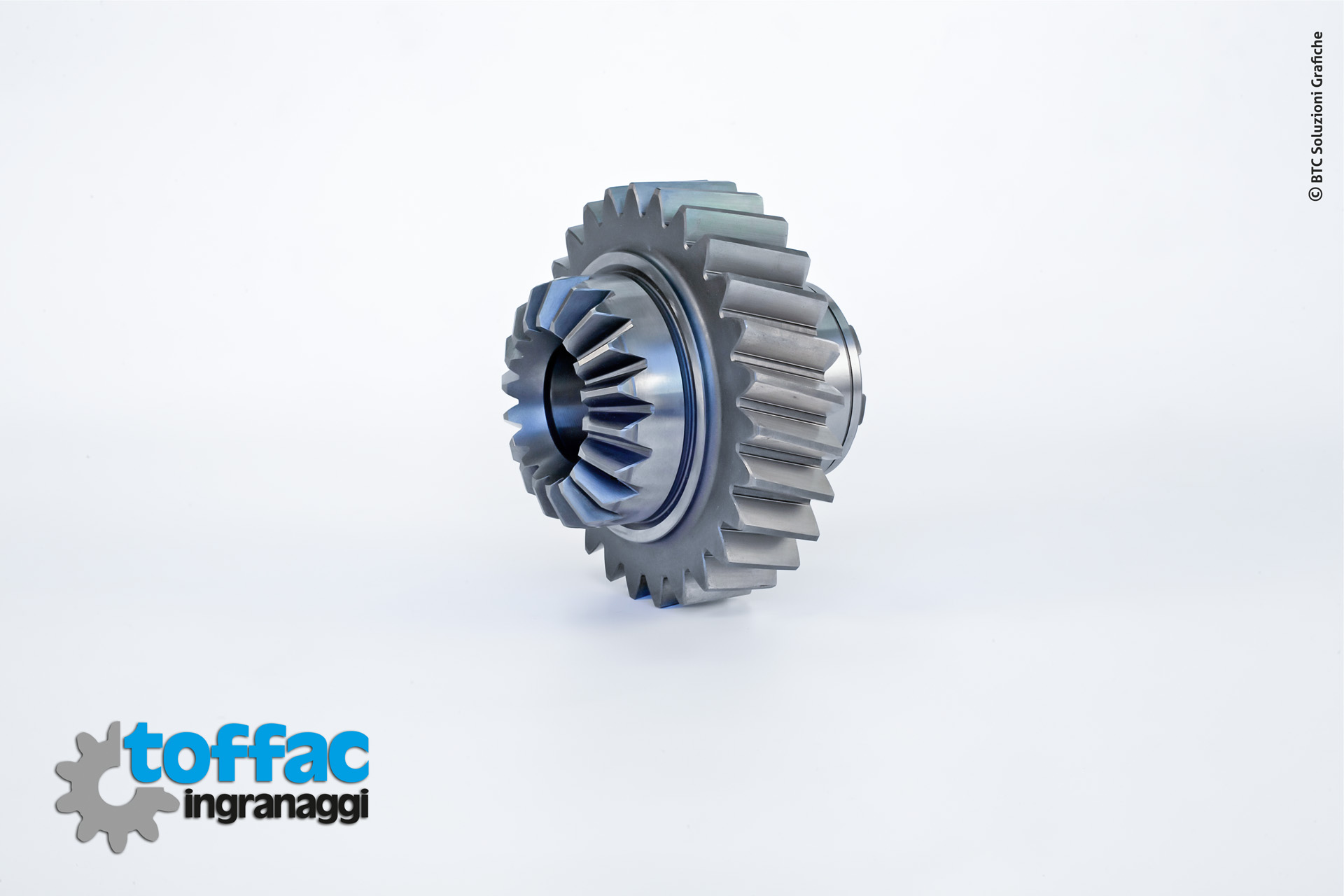 INTEGRATED DIFFERENTIAL AND HELICAL GEARS